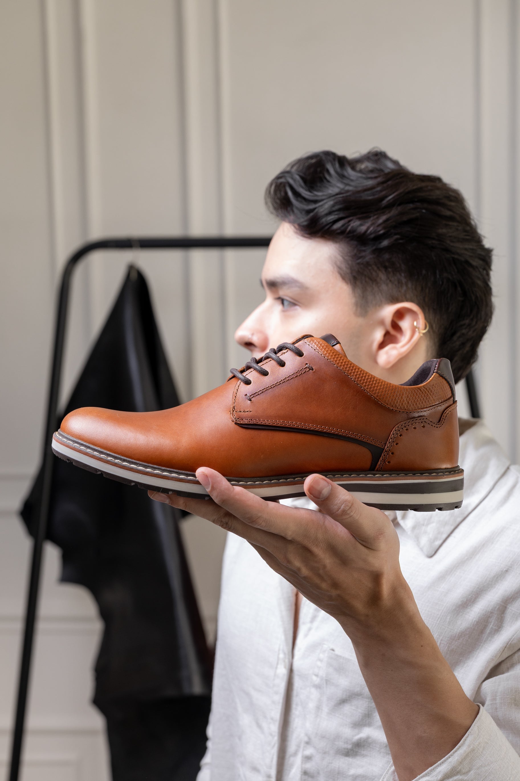 Varom Tracker Casual – VAROM