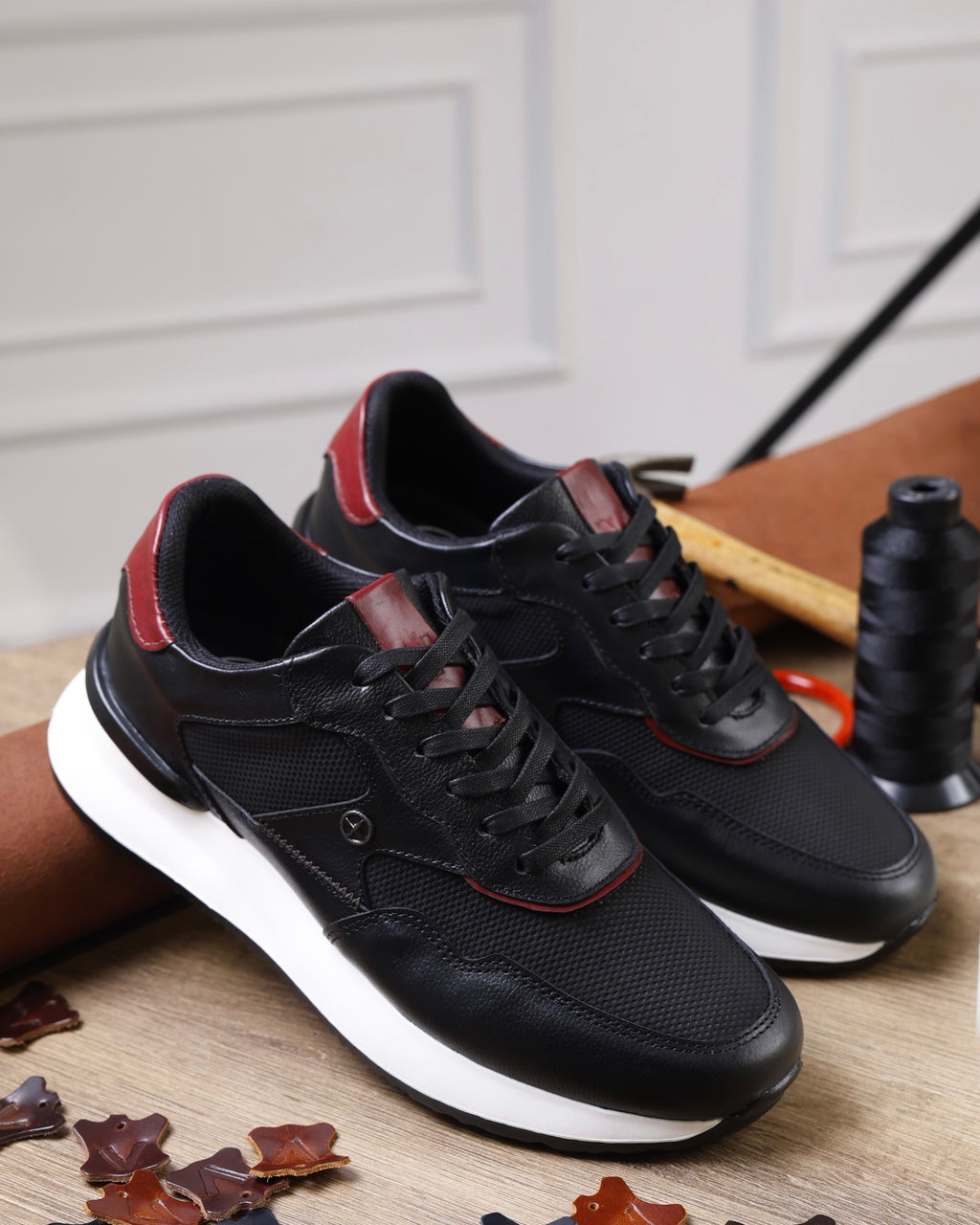 Monaco Negro - Tenis en cuero