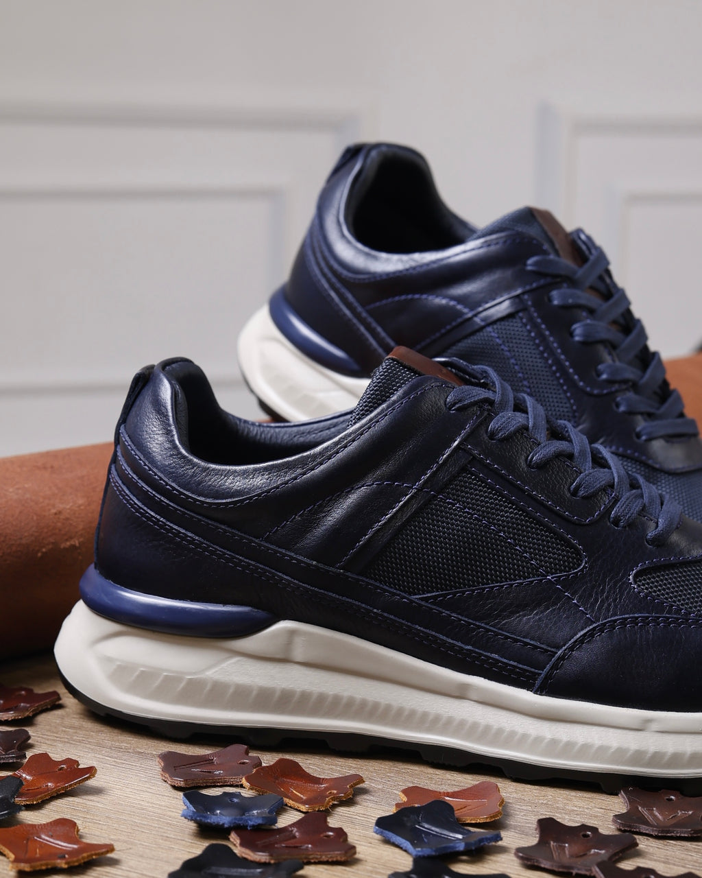 Milan Azul - Tenis en cuero