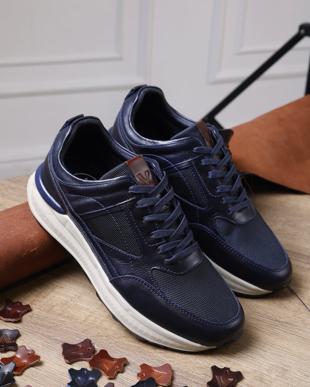 Milan Azul - Tenis en cuero