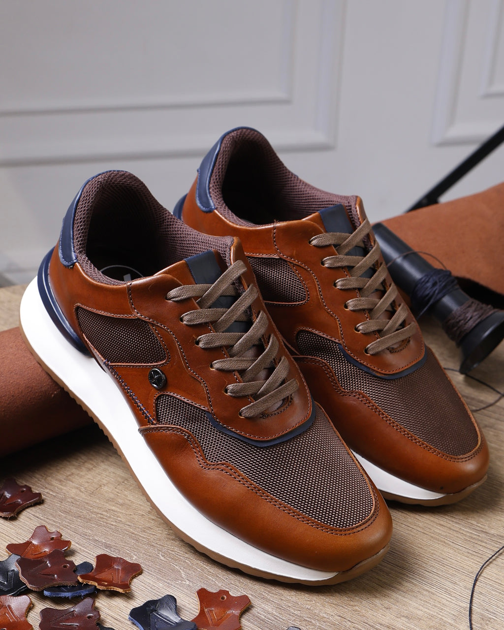 Monaco Miel - Tenis en cuero