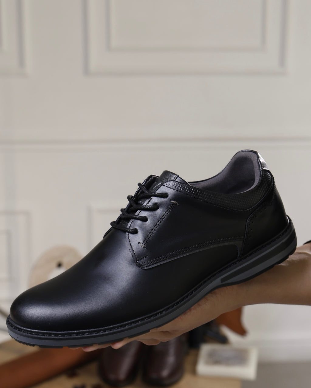 Praga Negro- Casual en cuero